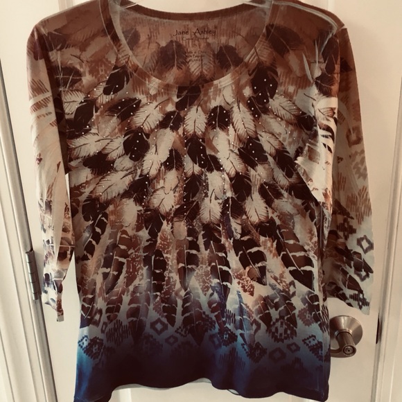 Jane Ashley Pullover 3/4 Sleeve Sz S Feather Print - Picture 1 of 6